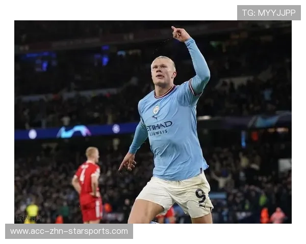 哈兰德门前存在感拉满