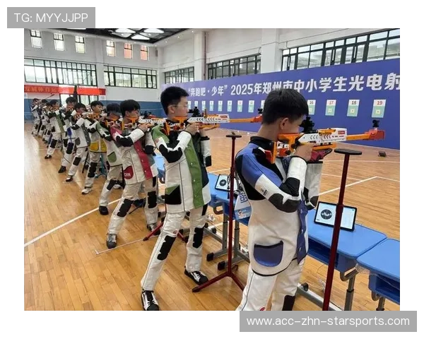 射箭俱乐部推动青少年比赛的线上直播与互动讲解，青少年射箭培训班